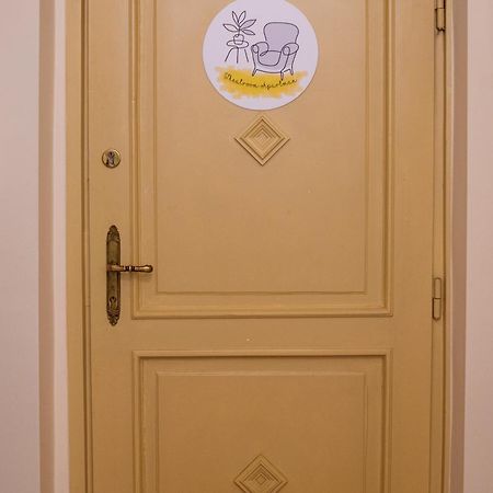 Theatroom Apartman Егер Екстериор снимка